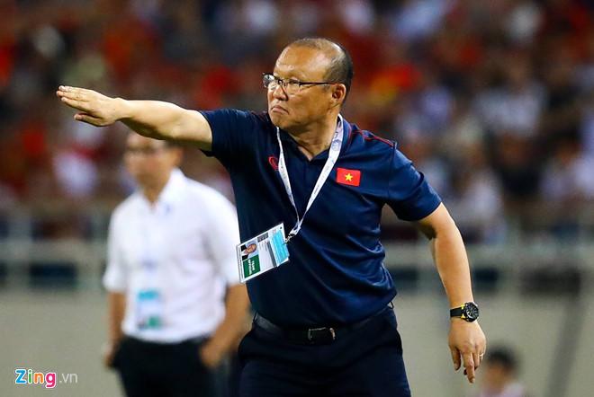 Văn Toàn tẩy tóc, thầy Park nhuộm đen là cảm hứng chế ảnh của dân mạng-2