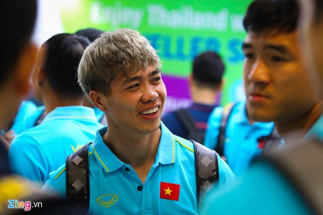 Văn Toàn tẩy tóc, thầy Park nhuộm đen là cảm hứng chế ảnh của dân mạng-5