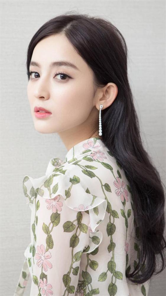 Cuộc cạnh tranh khốc liệt trong bảng xếp hạng nhan sắc các tiểu hoa nổi tiếng: Triệu Lệ Dĩnh đứng thứ 2, Dương Mịch không có tên-2