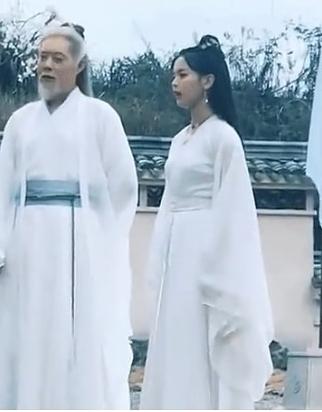 Tạo hình Bạch Thiển của Dương Mịch liên tục bị bắt chước-8