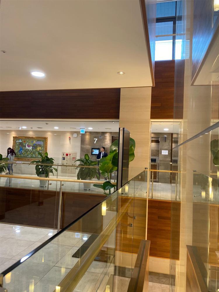 Không khí đau thương tại tang lễ của Sulli-4