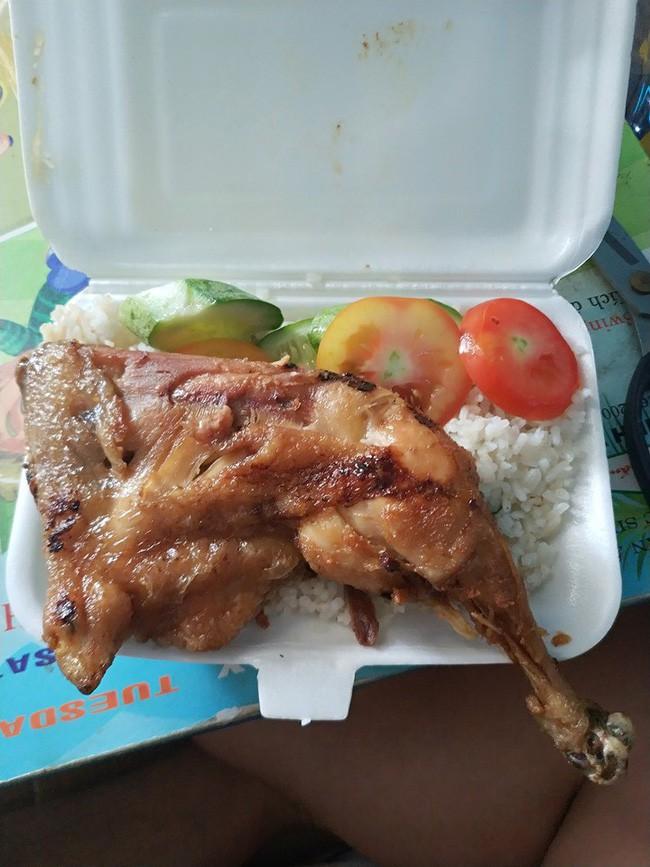 Đặt cơm gà trên mạng, cô nàng ngã ngửa khi nhận hàng vài khúc xương với giá 35k khiến dân mạng xót dùm-3