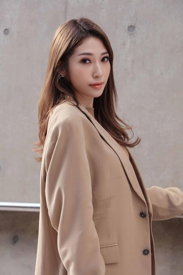 Sau khi chia tay Ngô Kiến Huy, Khổng Tú Quỳnh tái xuất chất lừ ở Seoul Fashion Week 2019-7