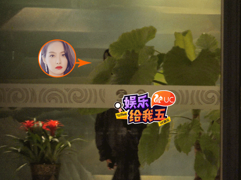 Trưởng nhóm f(x) Victoria suy sụp, vội vã sang Hàn ngay trong đêm cho kịp đám tang Sulli-1