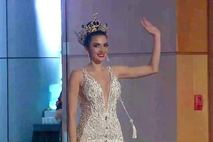 Vương miện Miss Grand International 2019 trị giá 12 tỷ đồng mà vẫn bị chê xấu-3