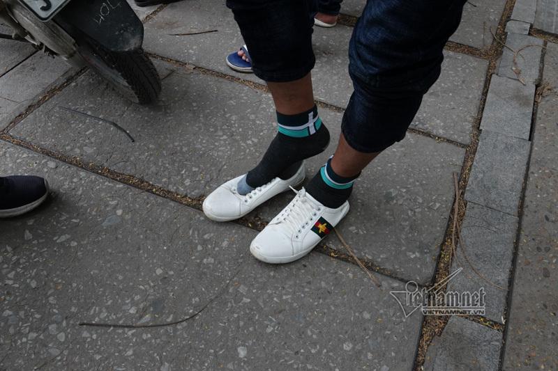 Vội vã quặt xe chạy trốn cảnh sát 141, cô gái nổi nhất phố Hà Nội-9