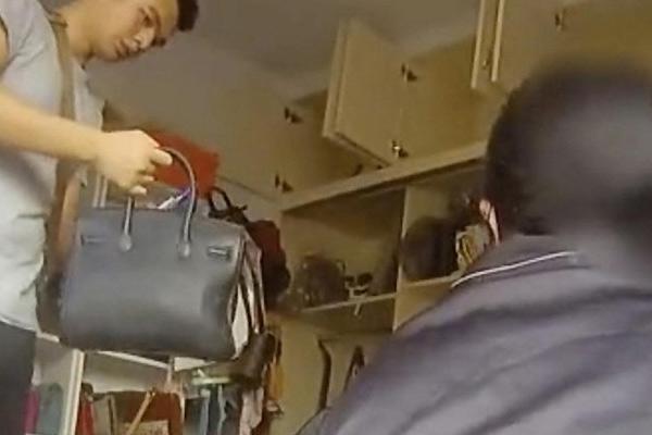 Cô gái bán hàng rong, từng ly hôn trở thành vợ thái tử Louis Vuitton-4