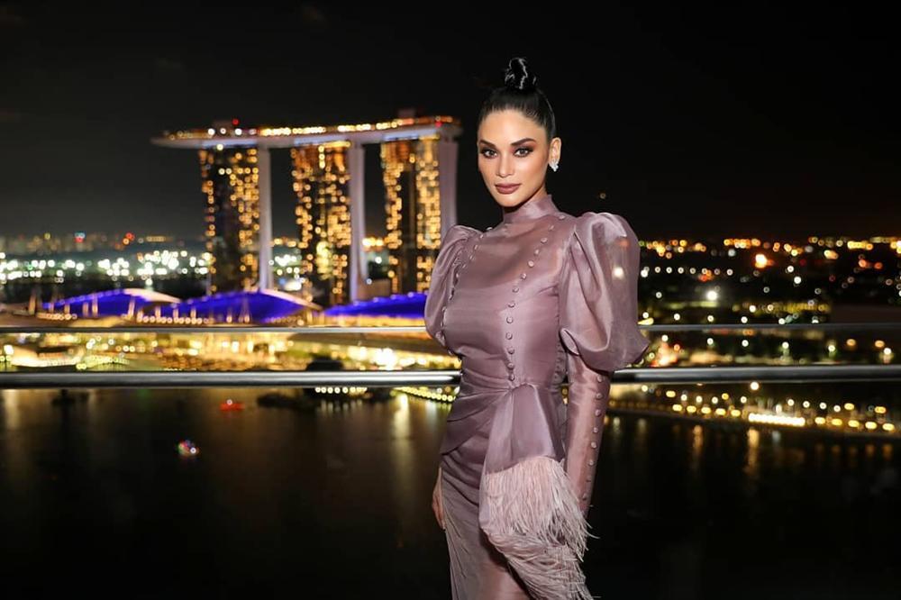 Bản tin Hoa hậu Hoàn vũ 17/10: Mix đồ cao tay, HHen Niê chặt ngay dàn giai nhân quốc tế-5