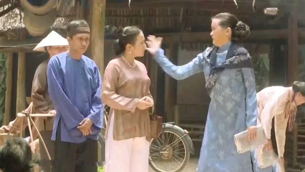 Những tình tiết vô lý đến hài hước ở phim Tiếng sét trong mưa-4