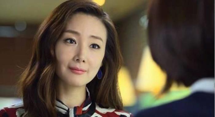 Màn đánh ghen đỉnh nhất năm: Đến tận nhà nhân tình của chồng ăn, ngủ cùng giường, tâm sự thâu đêm-2