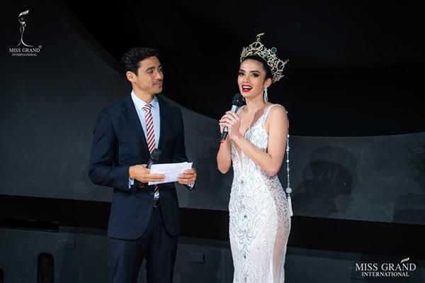 Không phải dàn thí sinh, nam MC của Miss Grand International 2019 mới là nhân vật được dân mạng ráo riết xin info-4