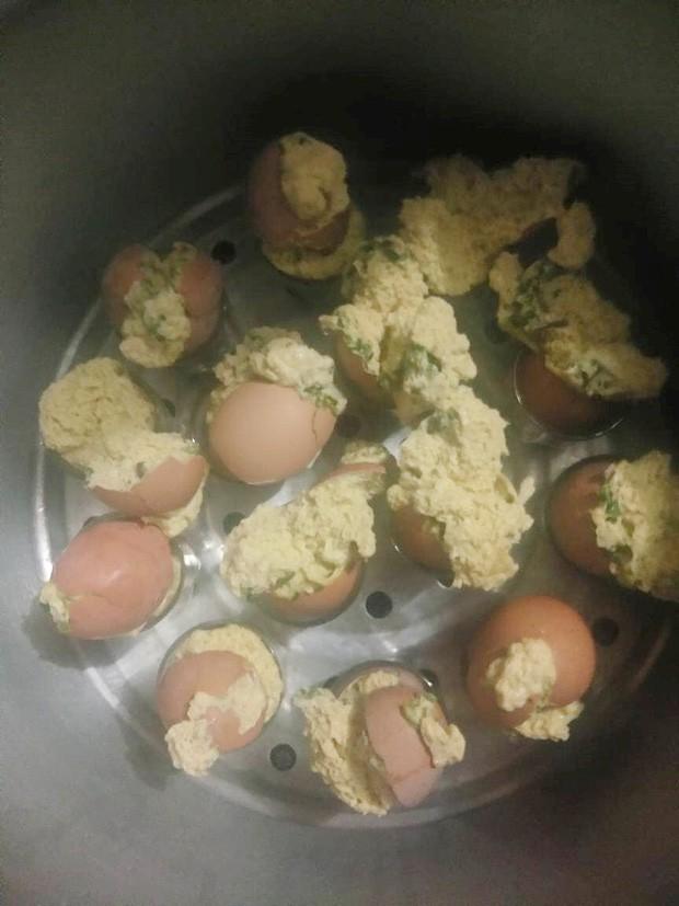 Học theo mạng làm món trứng hấp, cô gái hết hồn khi thấy thành phẩm-3