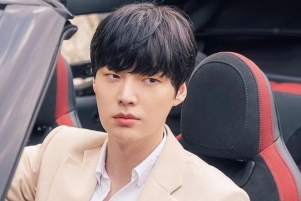 Showbiz đang loạn, Ahn Jae Hyun bất ngờ bỏ theo dõi Goo Hye Sun, xóa sạch ảnh trên Instagram 3,3 triệu người follow-4