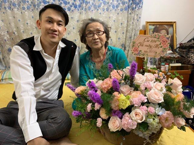 Làm trái lời Hoài Linh, Dương Triệu Vũ tẽn tò khi bị mẹ nhắc nhở trong ngày 20/10-5