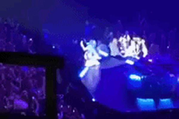 Lady Gaga thú nhận dàn dựng chuyện hẹn hò với Bradley Cooper-4