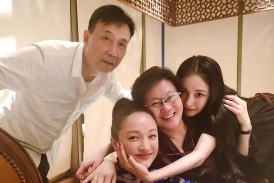 Dương Mịch đăng ảnh chúc sinh nhật Châu Tấn xóa tin bất hòa