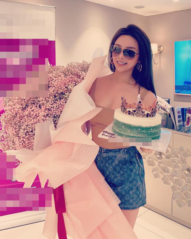 Khoe ảnh sinh nhật sớm - Huyền Baby làm ai cũng bất ngờ với nhan sắc trẻ đến khó tin-5