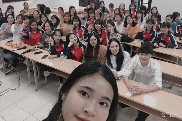 20/10 dồn tiền mua iPhone tặng bạn gái, vừa về thấy định vị báo nàng đang trong nhà nghỉ-3