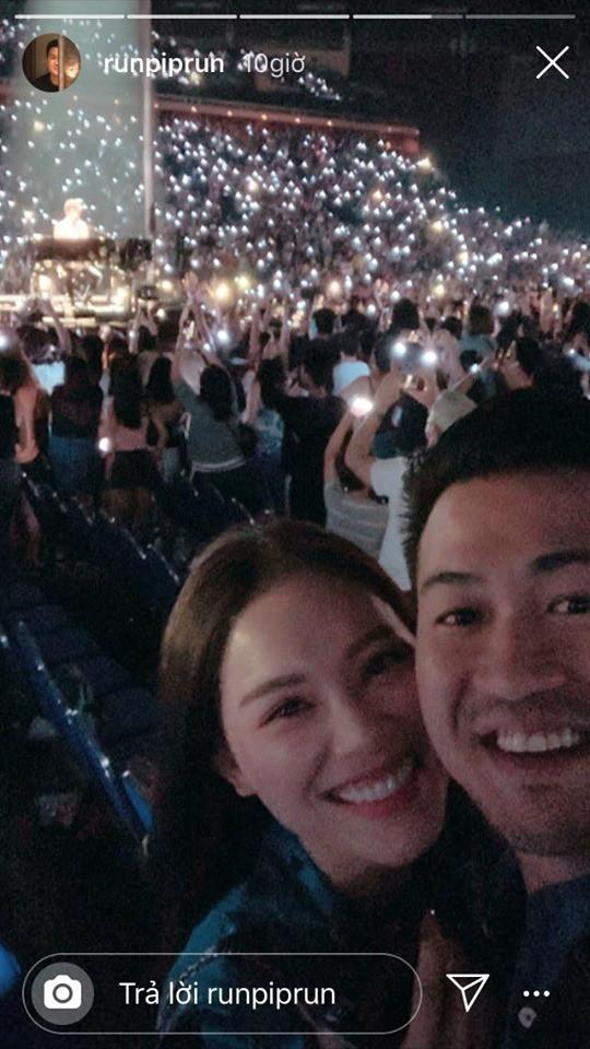 Tháp tùng nhau đi dự sự kiện, em chồng Hà Tăng chẳng ngại tình tứ với bạn gái hotgirl-1