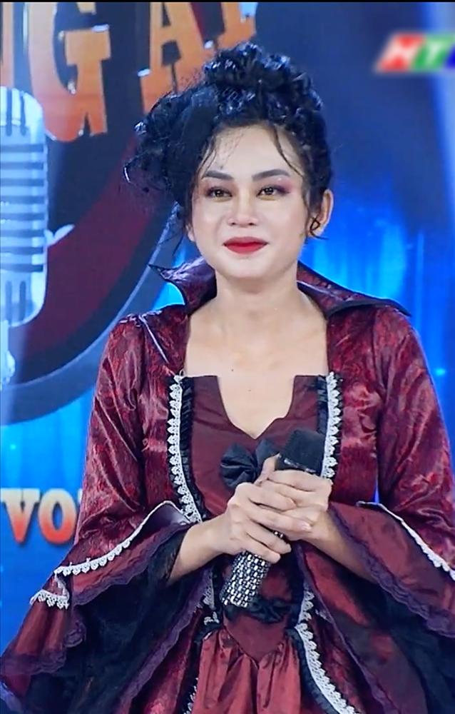 Khắc Việt rùng mình khi song ca cùng cô gái có giọng đàn ông-9