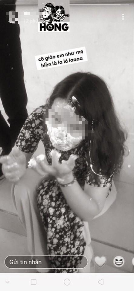 Học sinh đăng ảnh cô giáo bị trét bánh kem đầy mặt và bình luận: Hành cô dễ sợ luôn-4