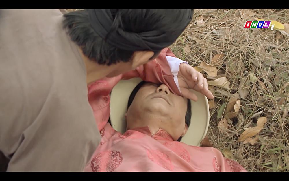 Cao Thái Hà bỏ thuốc mê rồi lột đồ đàn ông đã có vợ trong tập 42 Tiếng Sét Trong Mưa-7