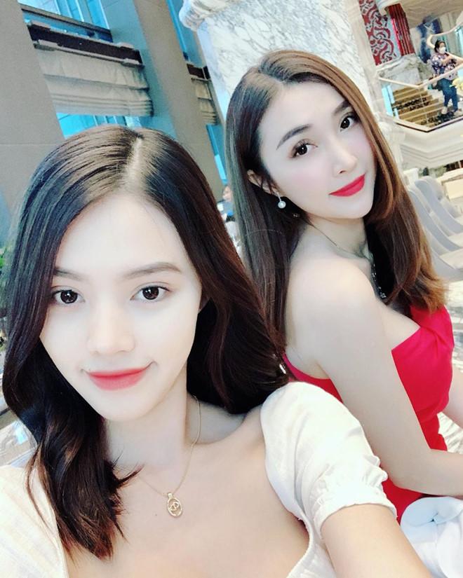 Điểm mặt hội bạn thân toàn hot girl của rich kid Jolie Nguyễn-4