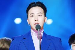 G-Dragon chuẩn bị xuất ngũ, báo Hàn đặt câu hỏi liệu anh có đủ sức cứu YG Entertainment?