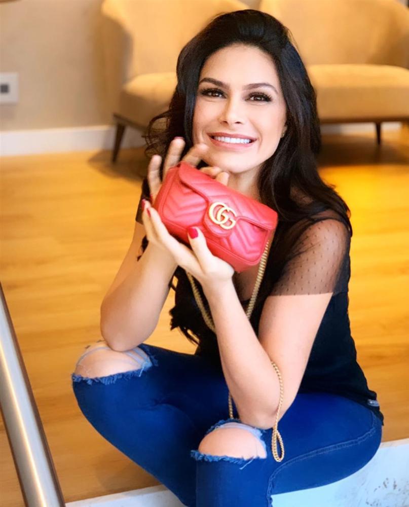 Bản tin Hoa hậu Hoàn vũ 21/10: Cô gái bị chê xấu xí nay đẹp hơn cả Phạm Hương và Diễm Hương-11