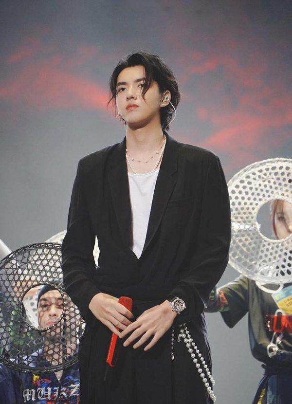 Ai bảo con trai không được đeo trang sức ngọc trai, hãy nhìn Sơn Tùng M-TP ngay-6