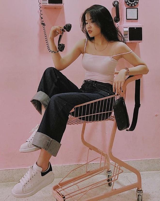 Bạn gái Đoàn Văn Hậu và các hot girl Thái Bình nổi tiếng trên mạng-2