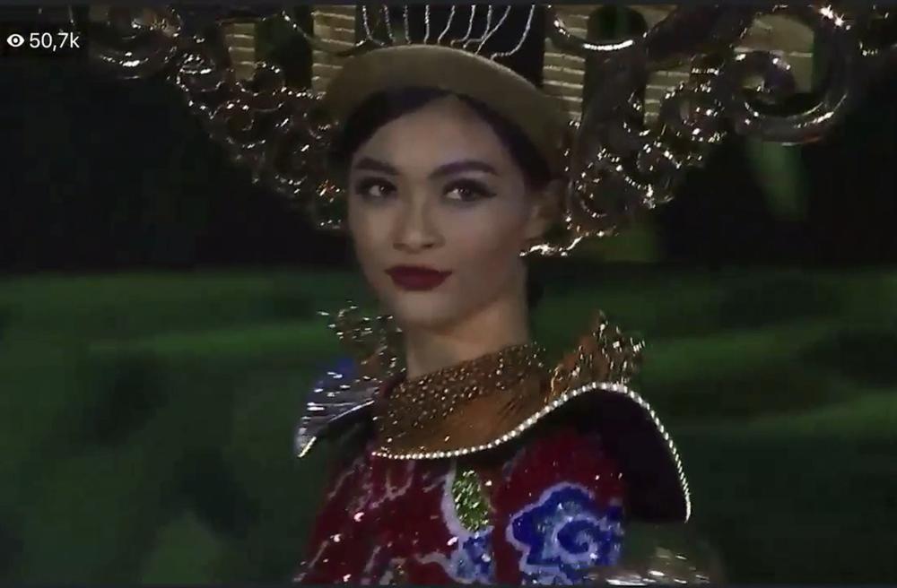 Hơn 1000 đèn led không sáng, phần thi quốc phục của Kiều Loan tại Miss Grand 2019 gây tiếc nuối-3