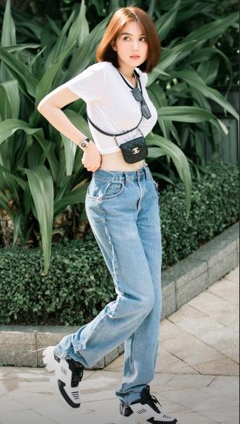 Cứ ngỡ Ngọc Trinh mặc quần ngược ra đường, hóa ra là bắt chước Kendall Jenner-6