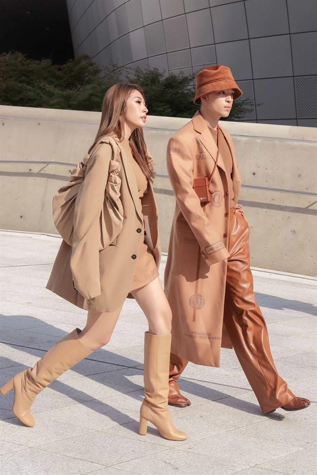 Không phải Diệu Nhi, Kelbin Lei mới là người đầu tiên lăng-xê giày móng heo-5