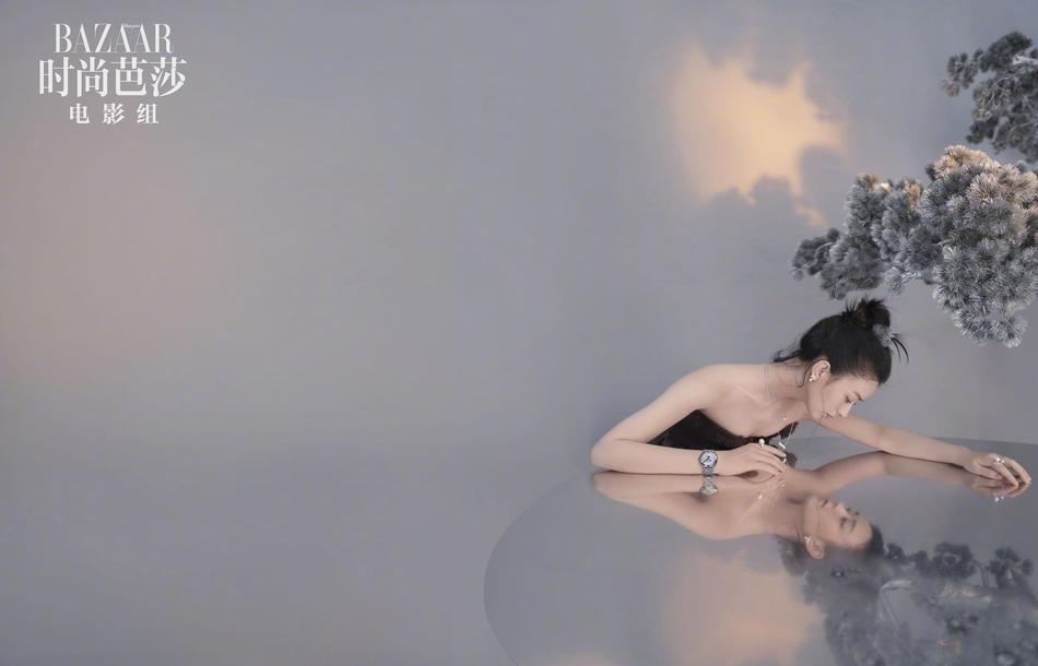 Từng bị chê thiếu khí chất, Triệu Lệ Dĩnh tái xuất với thần thái rạng ngời sau khi sinh con-5