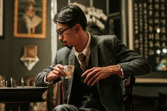 Đen Vâu 'thất bại thảm hại' khi tung 2 MV cùng lúc: Một MV lọt top trending và view vài triệu, MV còn lại... không ai biết!