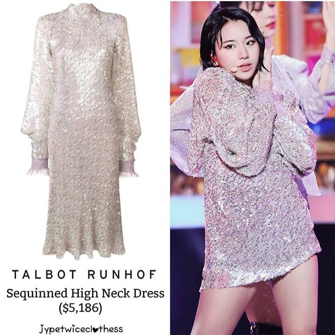 Cắt váy 5.000 USD và những màn phá đồ hiệu bị ném đá của TWICE-1