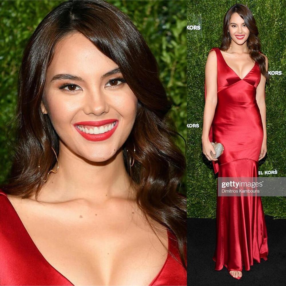 Bản tin Hoa hậu Hoàn vũ 22/10: Mỹ nữ lộ nhũ hoa ở thành Rome cướp sạch sóng của Hoàng Thùy-8