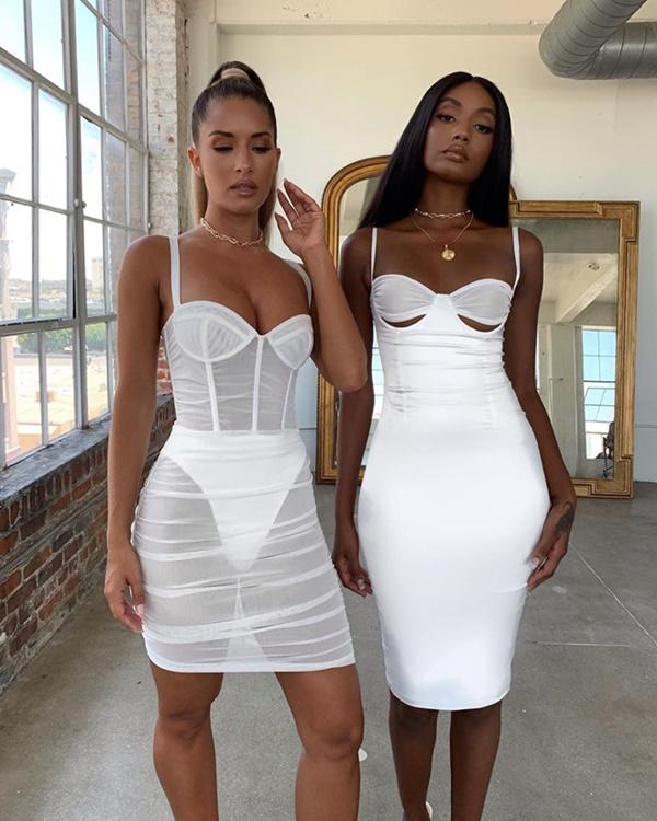 Chiếc váy xuyên thấu nhìn thấy đồ lót đang cháy hàng trên thế giới-3