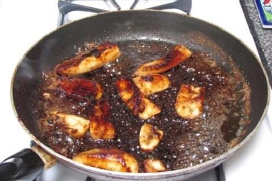 Mẹo 'cứu nguy' món ăn bị cháy đảm bảo mùi vị vẫn thơm ngon