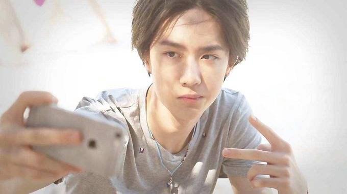 Loạt ảnh thơ ấu chứng minh nam thần Vương Nhất Bác đẹp từ trong trứng nước-10