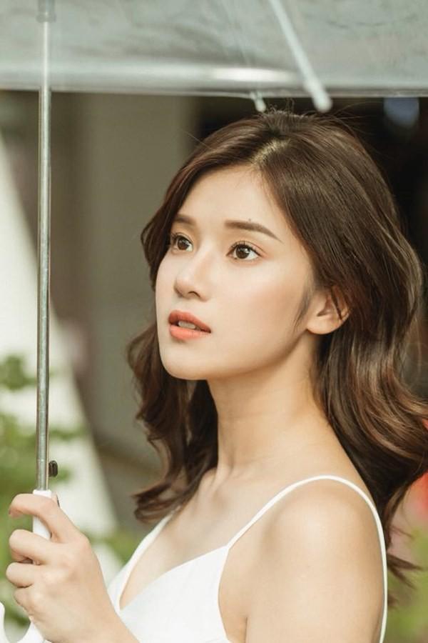 Vpop có 2 nữ ca sĩ nếu chỉ nghe tiếng mà không nhìn hình đảm bảo đến fan cứng cũng chẳng phân biệt nổi-2