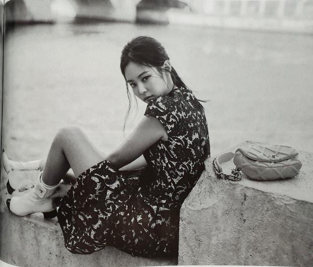 Ảnh tạp chí chụp tại châu Âu của Jennie và Lisa (BlackPink)-4