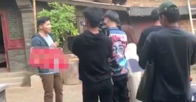 Lộ ảnh Lý Thần cùng bạn gái tin đồn Vương Hiểu Thần trên phim trường-3