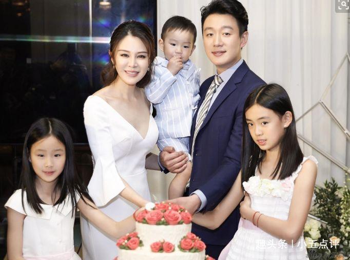 Phải lòng cô giáo, chàng sinh viên quyết tán bằng được... và kết quả sau 10 năm-6