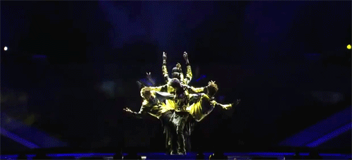 Nhìn bao ngầu là thế, fan vẫn chỉ trích loạt vũ đạo cực nguy hiểm của các nhóm nam nhà SM-4