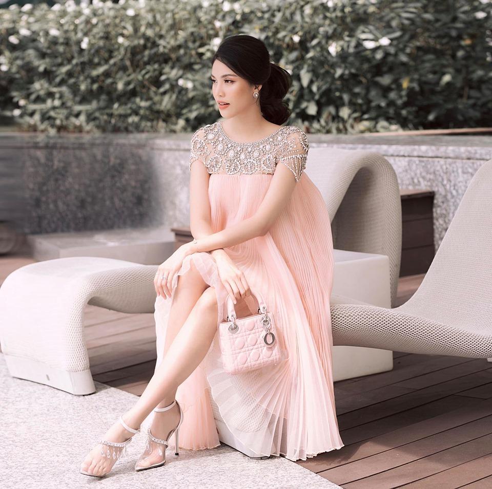 Là mẹ bầu sành điệu nhất nhì Vbiz nhưng Lan Khuê vẫn liên tục than thở chuyện ăn mặc khi mang thai-5