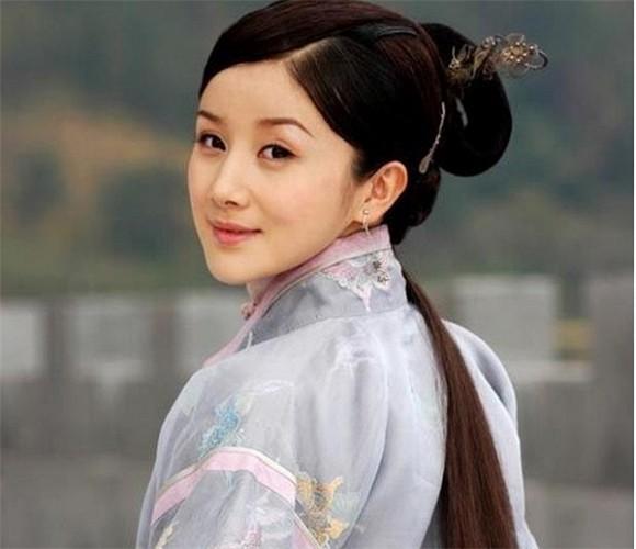 Thảm họa tụt ngực từ ngôi vị tượng đài nhan sắc cổ trang Cbiz đến tan tành sự nghiệp vì thẩm mỹ và scandal-4