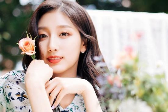 Tử vi thứ Năm ngày 24/10/2019 của 12 con giáp: Ngọ dễ bị lừa đảo tiền bạc, Thân tình cảm thăng hoa như ý