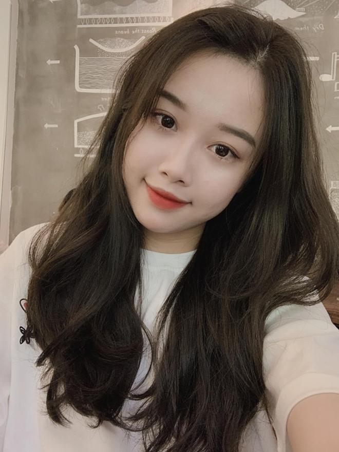 Bạn gái Văn Toàn ngày càng gợi cảm, không ngại mặc đồ sexy-6